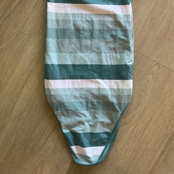 Caden Lane Striped Gown - Picture 3 of 4